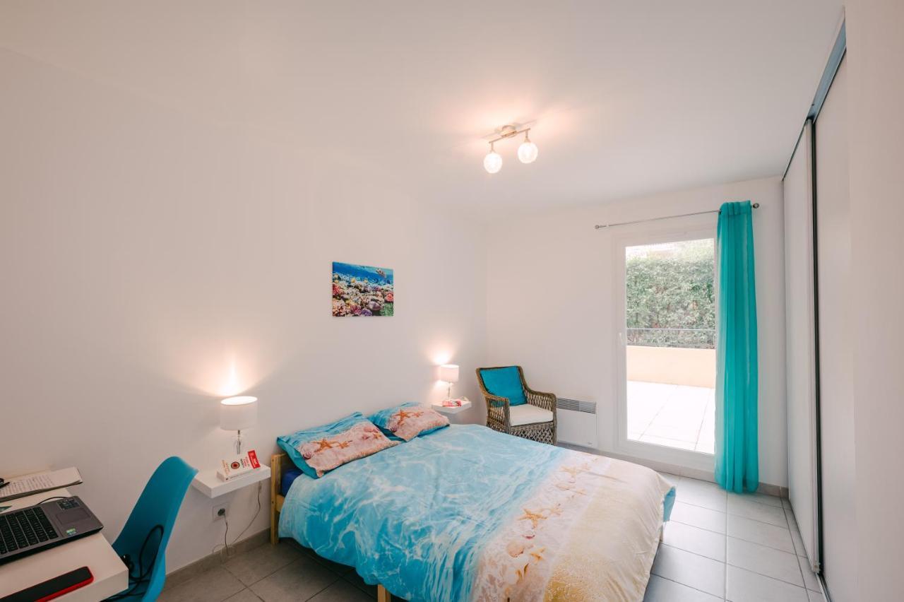 Turquoise Lejlighed Hyères Eksteriør billede